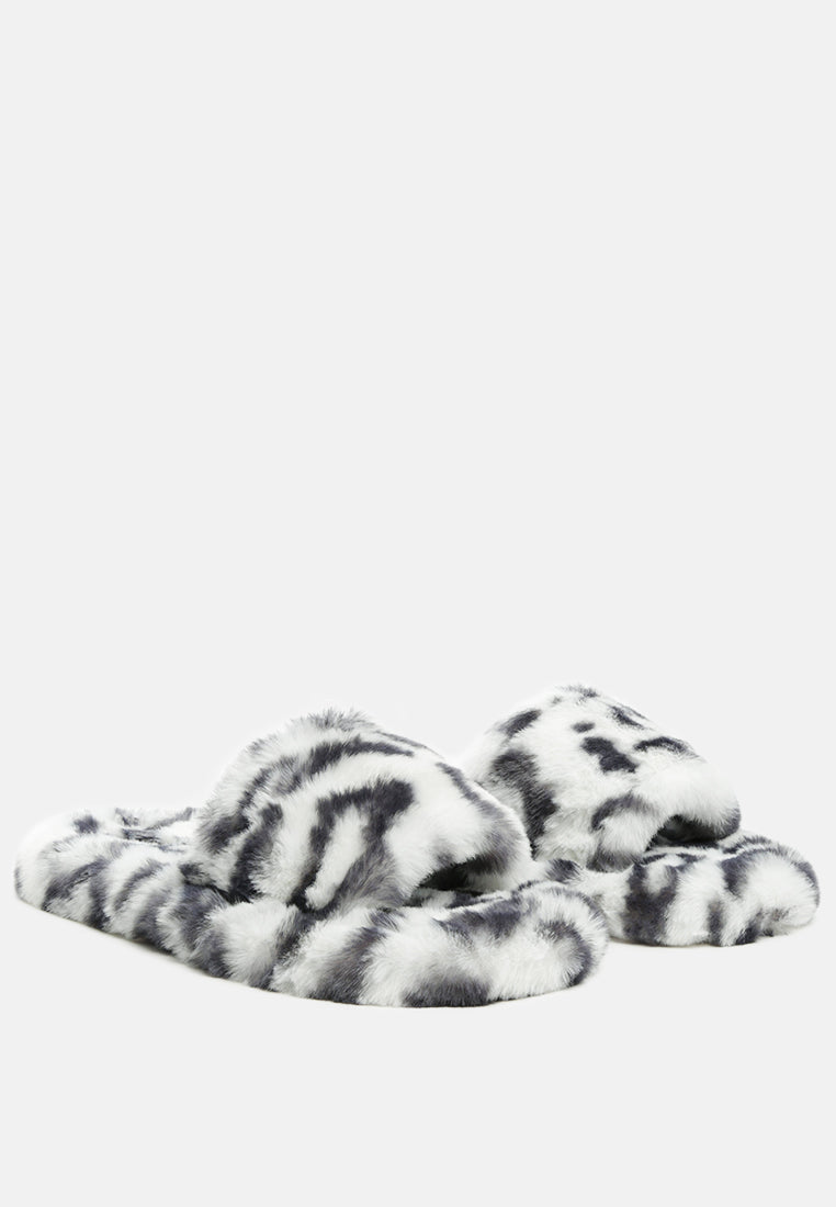 Snuggle-In Indoor Fur Flats - Glamourous Grace