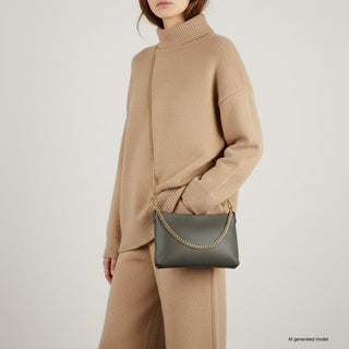 Italian Full-Grain Leather Crossbody Bag | Mantova - Glamourous Grace