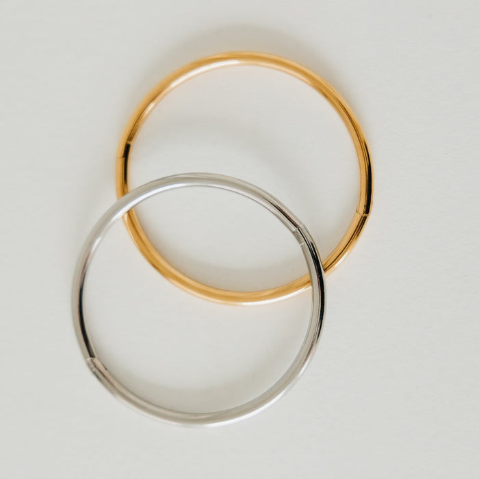 Timeless and Chic Bangle Bracelet - WATERPROOF - Glamourous Grace