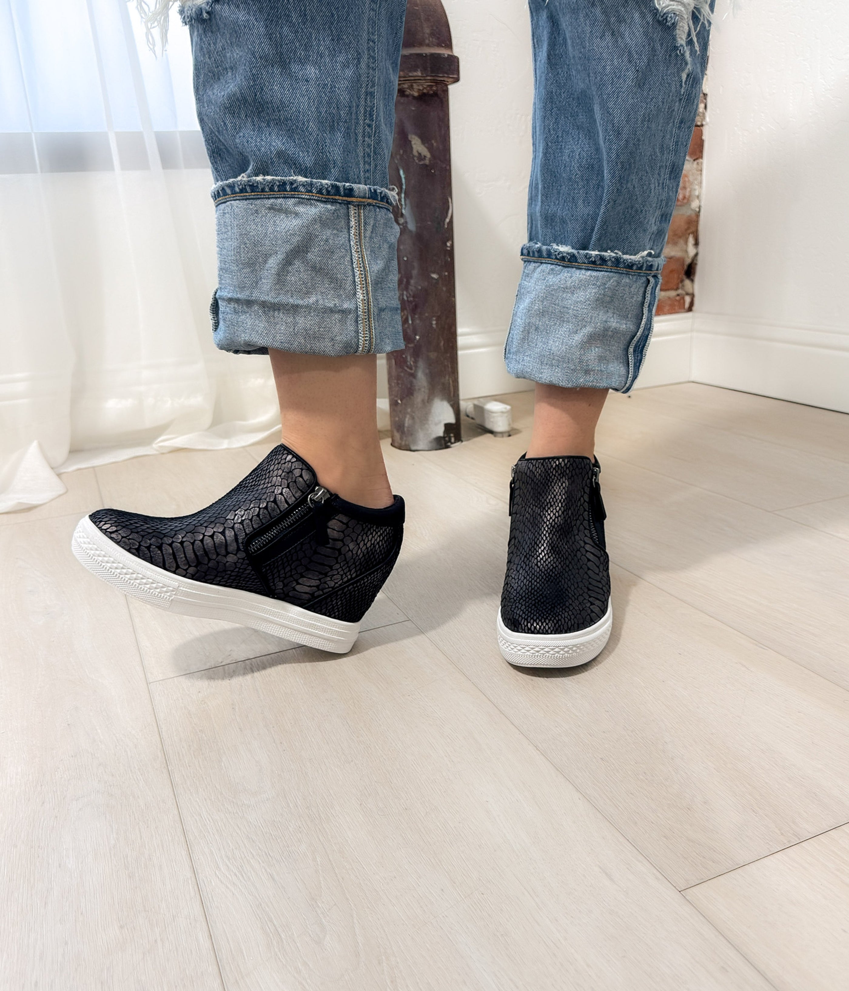 Timmibelle Wedge Sneaker in Black - Glamourous Grace