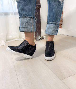 Timmibelle Wedge Sneaker in Black - Glamourous Grace