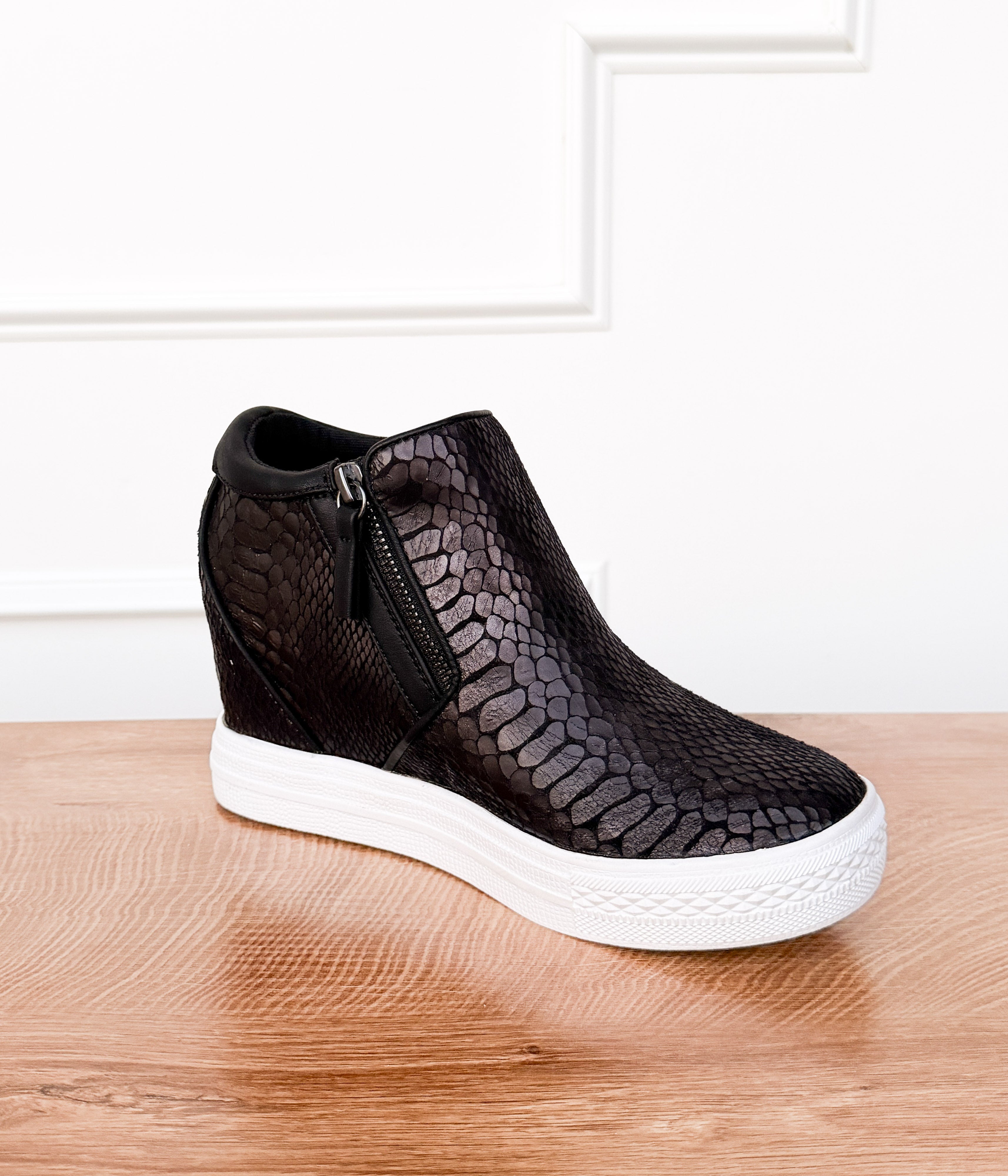 Timmibelle Wedge Sneaker in Black - Glamourous Grace