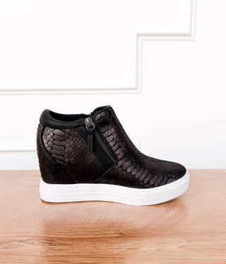 Timmibelle Wedge Sneaker in Black - Glamourous Grace