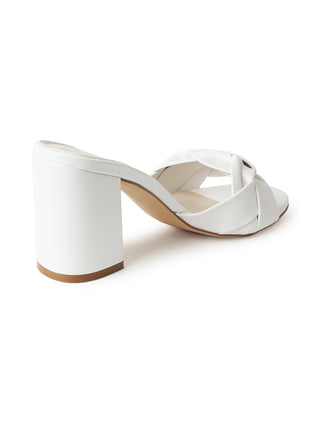 Tori | White