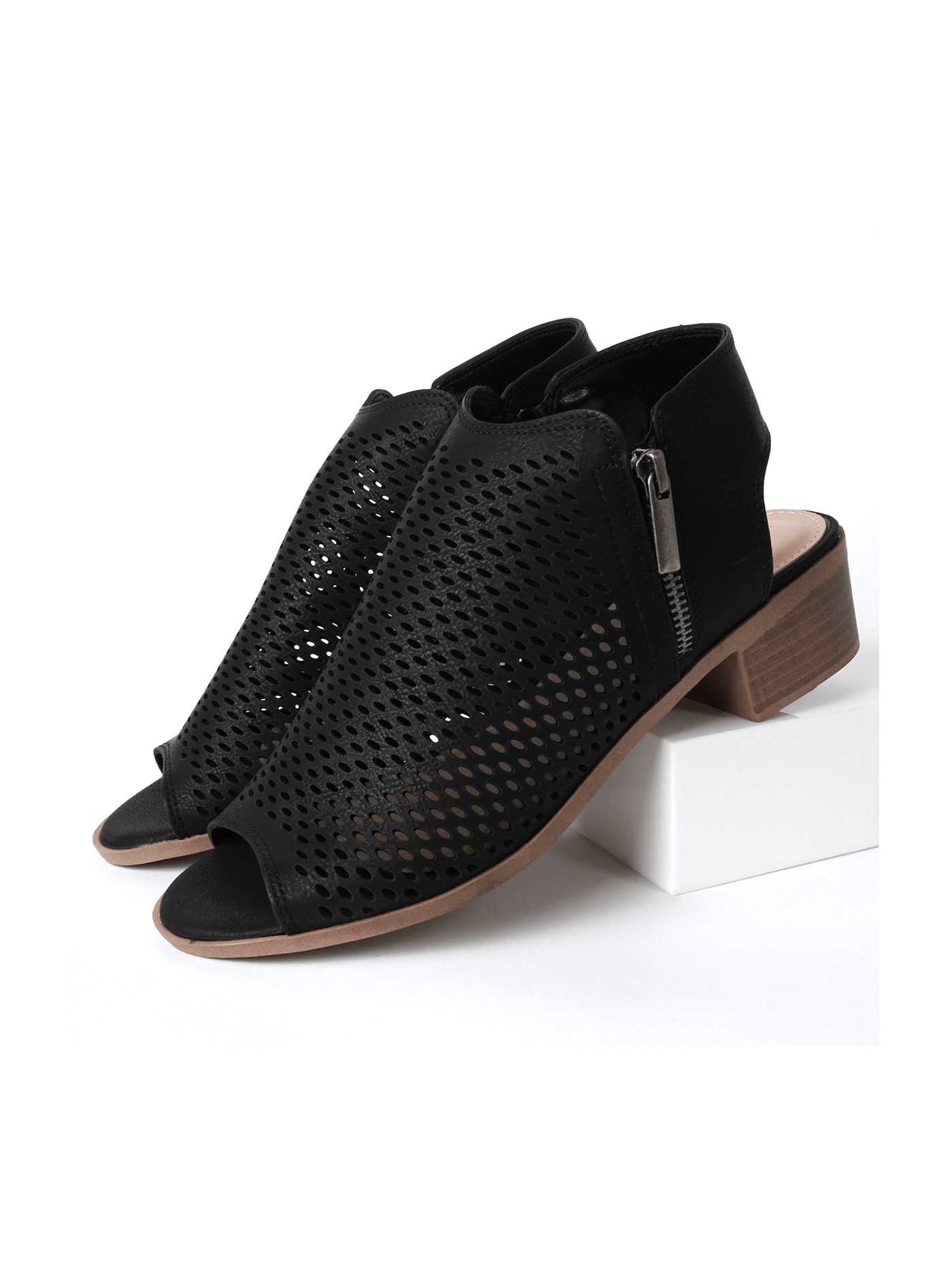 Tracy | Black Nubuck - Glamourous Grace