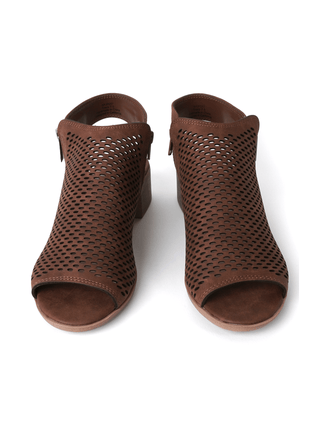 Tracy | Brown Nubuck - Glamourous Grace