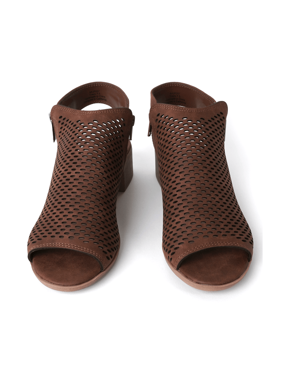 Tracy | Brown Nubuck - Glamourous Grace