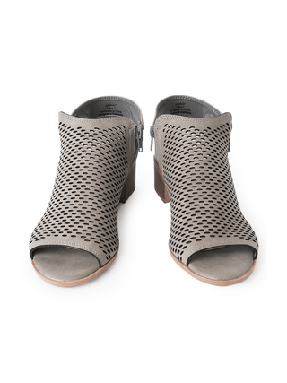 Tracy | Grey Nubuck - Glamourous Grace
