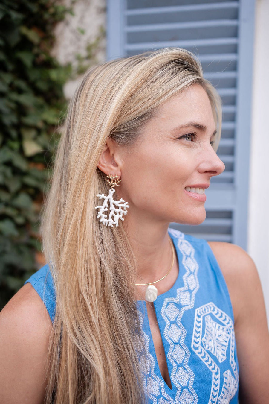 Tula - Coral Acrylic Earring - Glamourous Grace