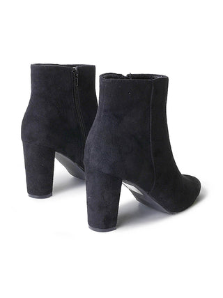 Wallice | Black Suede - Glamourous Grace
