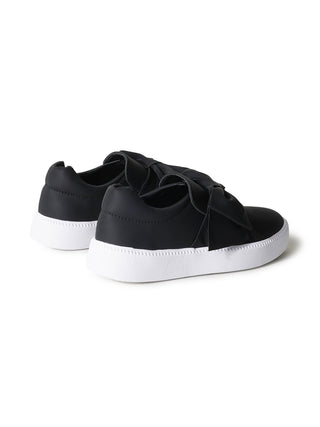 Wally | Black - Glamourous Grace