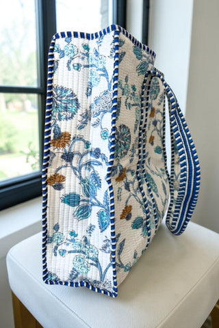 SC - ETA 8/24-9/7 Sasha Blue and White Floral Tote Bag - Glamourous Grace