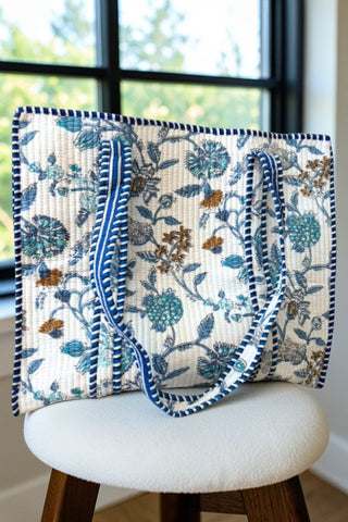 SC - ETA 8/24-9/7 Sasha Blue and White Floral Tote Bag - Glamourous Grace