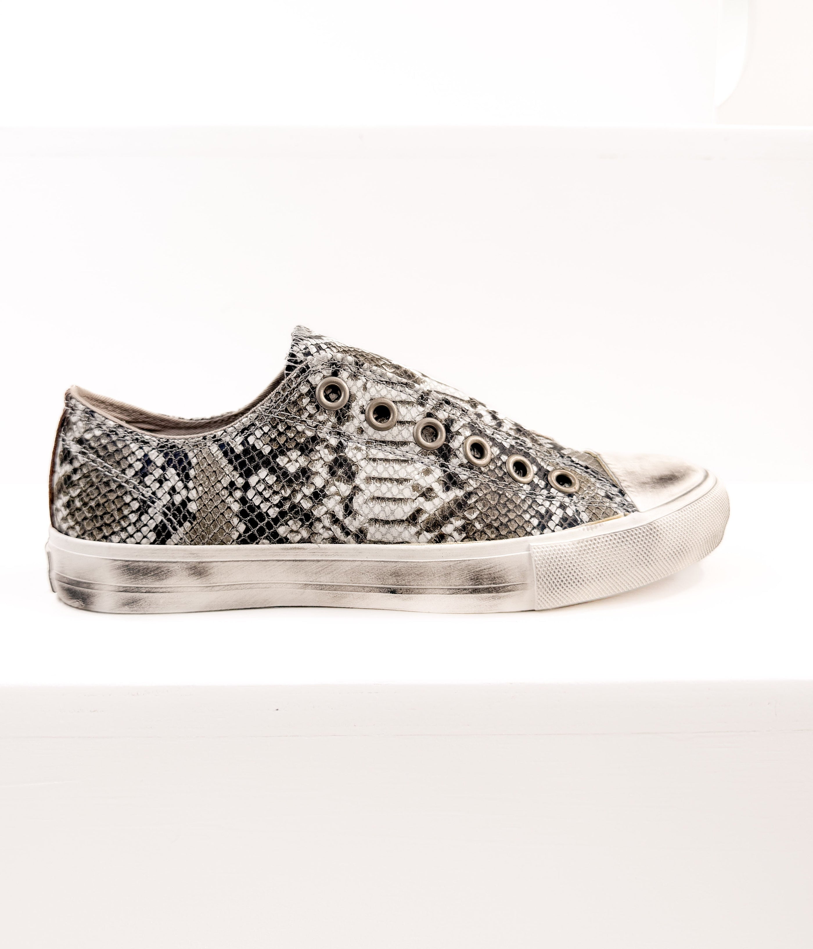 Wildlife Sneakers - Glamourous Grace
