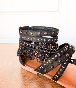 Willow Sandal in Black - Glamourous Grace