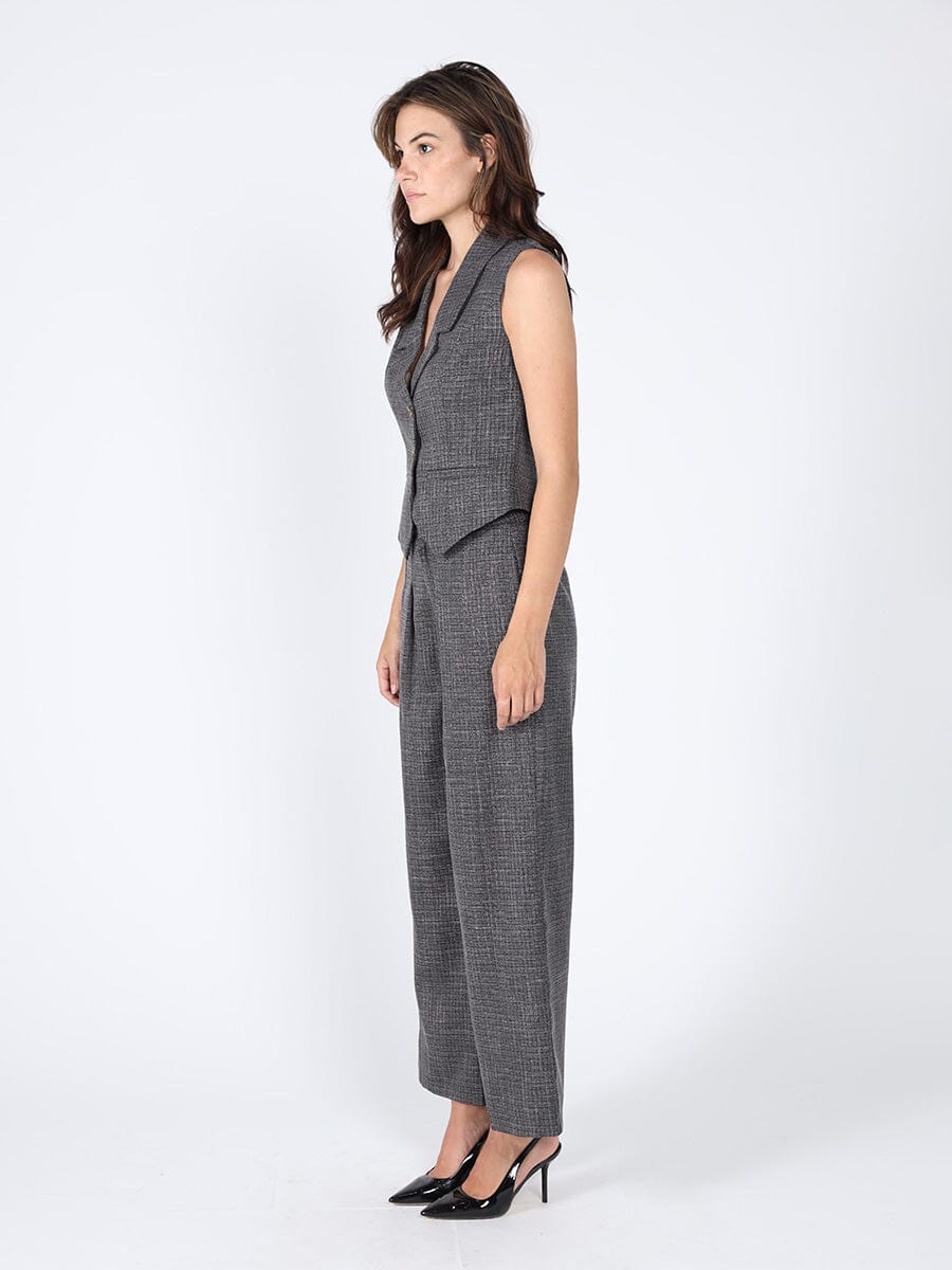 Woven fabric button open vest - Glamourous Grace