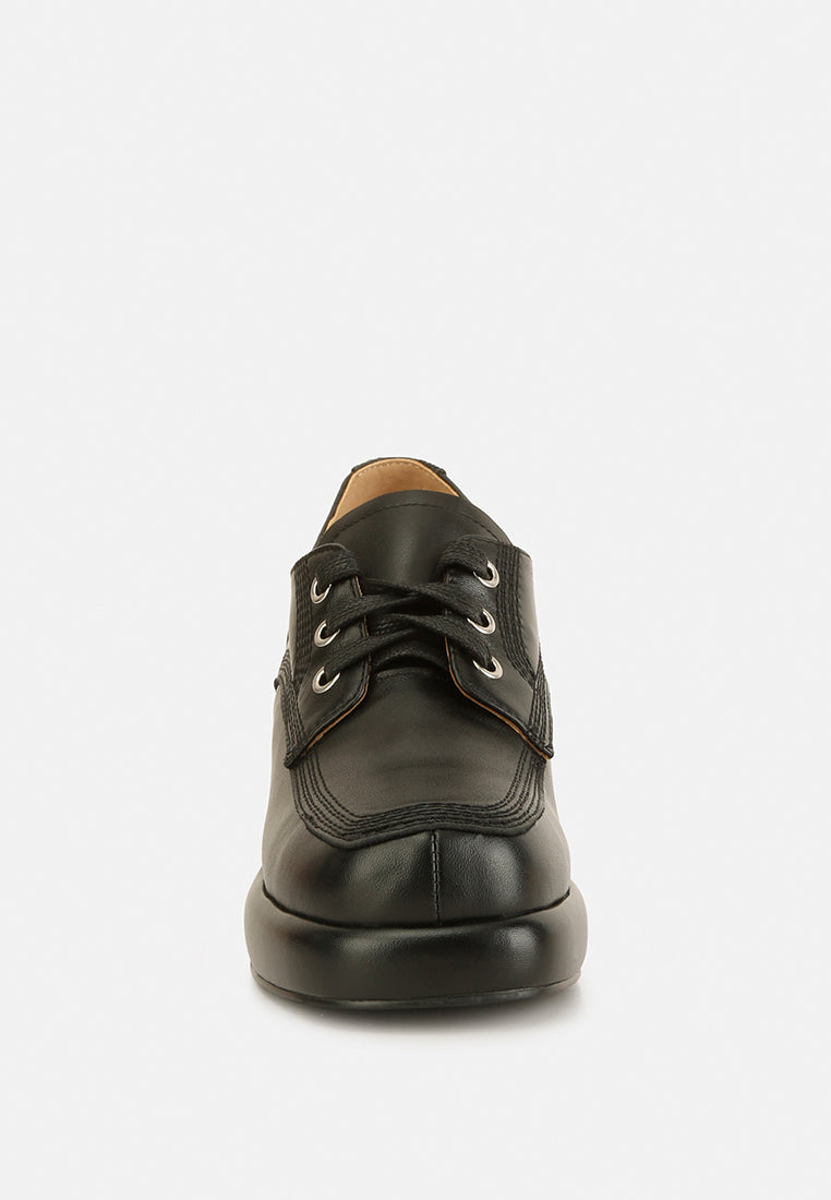 Quecha Leather Block Heel Oxfords - Glamourous Grace